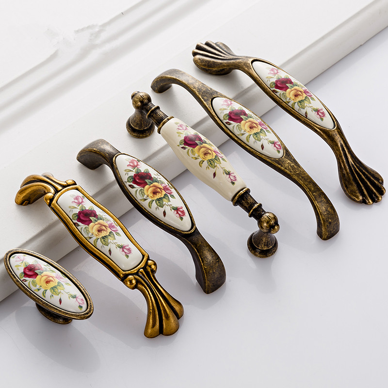 Vintage Furniture Hardware Pulls - Maniglia Vintage in Ceramica per Armadi,