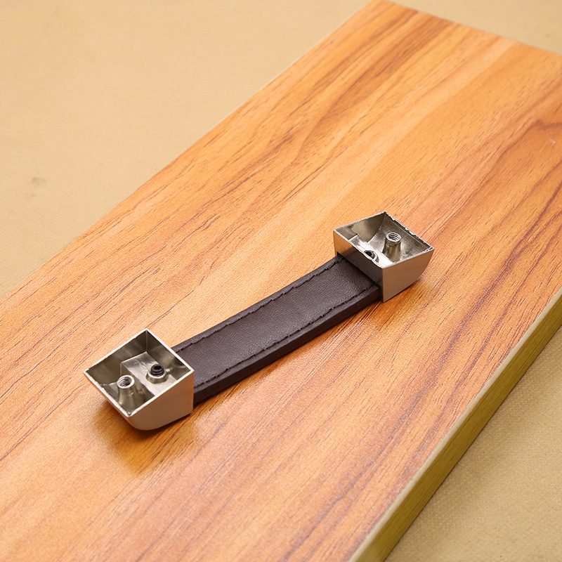 Maniglie e pomelli moderni in  - Vintage Furniture Hardware Pulls recensione e prezzo