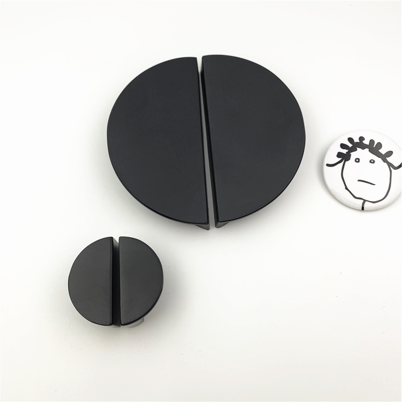 LCH 32mm Semicircolare in lega - Restoration Hardware Furniture Used recensione e prezzo