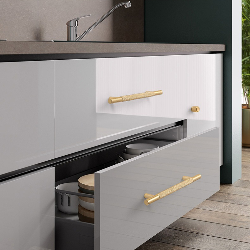 Maniglie per armadietti da cuc - Restoration Hardware Furniture Used recensione e prezzo