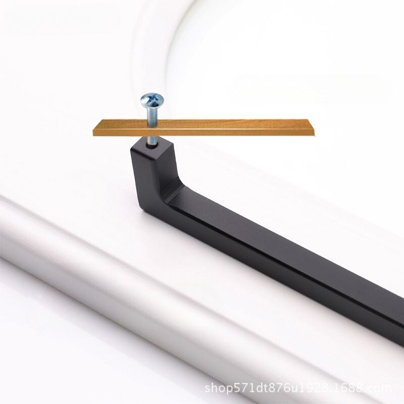 Maniglie per mobili da cucina  - Restoration Hardware Furniture Used recensione e prezzo